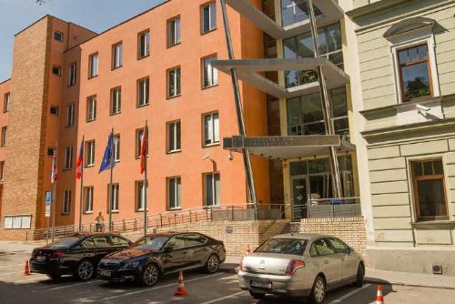 Jihočeský kraj rozdělí téměř 350 milionů korun: Podpora zamíří na sport, venkov i zdravotnictví