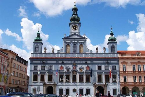 České Budějovice překvapily: Schodek klesl, investice rostou