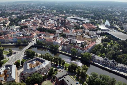 Drony mapují tepelné ostrovy v Hradci Králové