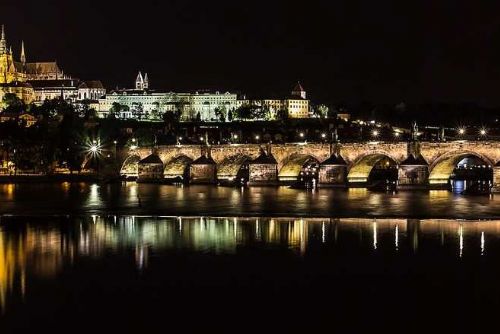 Fenomen literárního turismu: Od Dana Browna po možnou příležitost pro Prahu