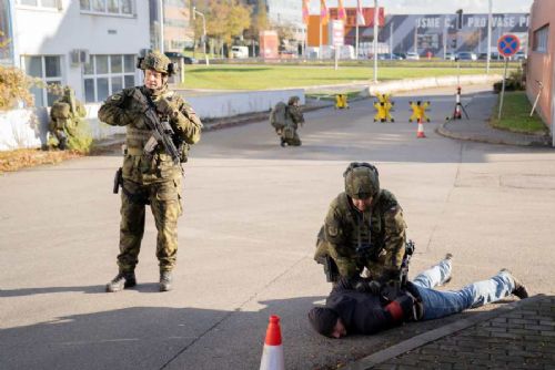 Hradba 2025: Cvičení na Vysočině prověřilo ochranu ropného skladu