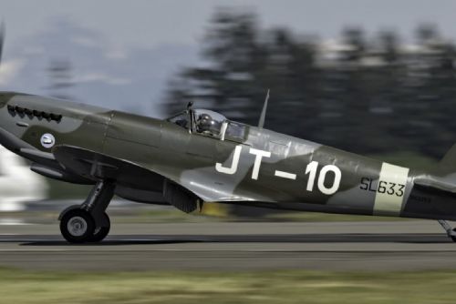 Legendární Spitfire plzeňáka Karla Pošty, pilota RAF, je na prodej za 82 milionů
