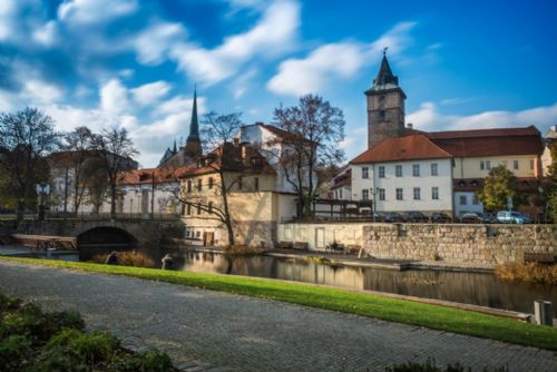 Mlýnská strouha se dočká opravy. Plzeň dá první miliony na zdi v havarijním stavu