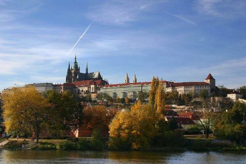 Pražský hrad modernizuje: odolné koše za 1,7 milionu