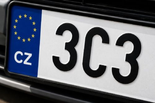Převod vozidla půjde vyřídit online. Registrační značky i doklady budou k vyzvednutí ve výdejních boxech