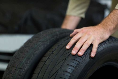 Přezout, dojet, nebo koupit nové pneumatiky?