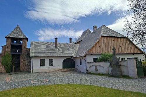 Staré děkanství v Nymburce se po rekonstrukci otevře veřejnosti. Nabídne infocentrum, kavárnu i historické sklepy