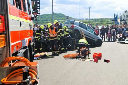 Ústecký kraj posiluje podporu hasičů: +15 mil. Kč