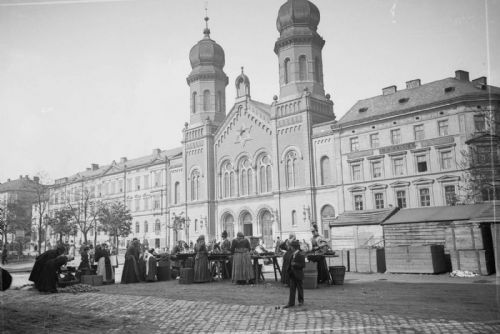 Co změnil vznik Československa? Ženy získaly hlas, dělníci kratší směny a Plzeň budoucnost