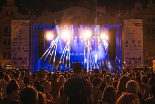 Festival na ulici zvládl stěhování i bouřky a přilákal přes 50 tisíc lidí. Příští rok se vrátí do centra Plzně