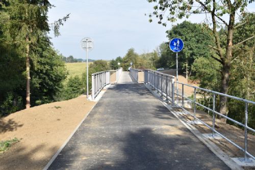 Lávka přes Radbuzu u Chotěšova je v provozu