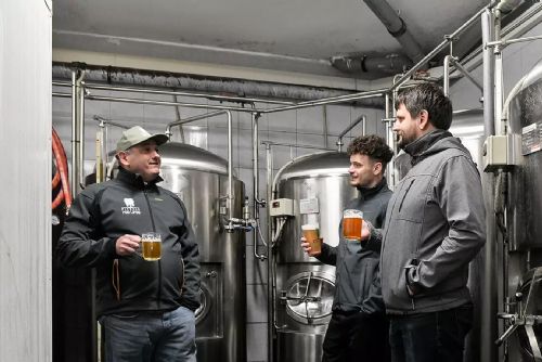 Noci pivovarů se zúčastní 15 pivovarů. Otevřou i běžně nepřístupná místa