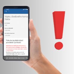 Pozor na nový podvod. Lidem v Plzni chodí falešné SMS o pokutě za rychlost