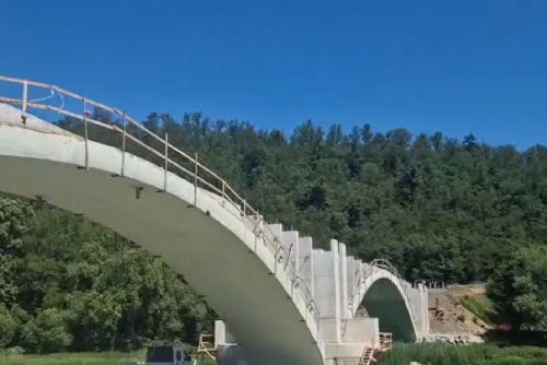 Rekonstrukce mostu v Liblíně bude dokončena až v prosinci