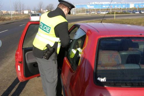 Speciální dopravní akce odhalila 9 opilých řidičů, e-koloběžka 2,5‰