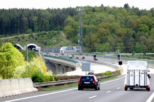 Tunel Valík čekají úpravy. Řidiče na D5 omezí práce i krátké opakované uzavírky