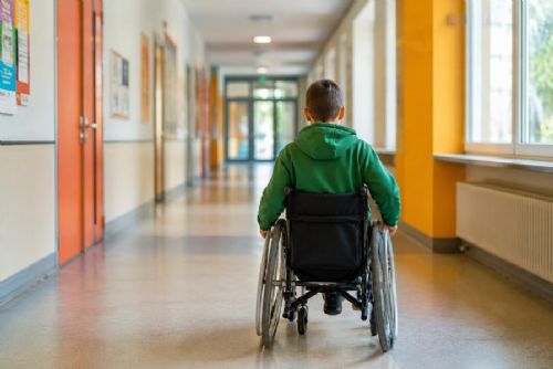V Praze vzniká databáze bezbariérovosti škol. Rodičům má zjednodušit hledání vhodné školy