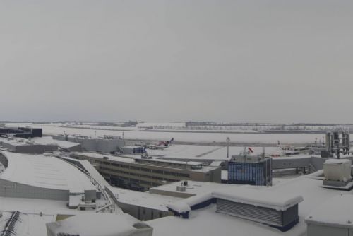 Vídeň omezená silným sněžením, doprava zpomaluje