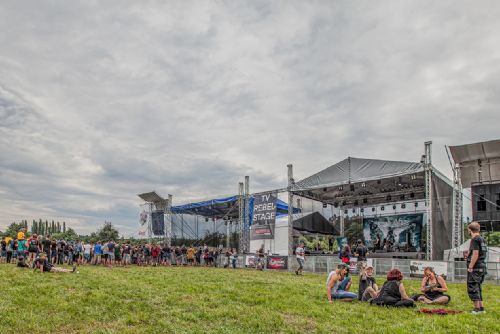 Basinfirefest - metalový nářez ve Spáleném Poříčí