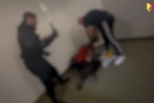 Brutální útoky ostrahy na bezdomovce