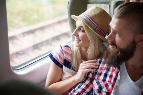 Cestující hodnotí České dráhy lépe, oceňují personál i moderní vlaky