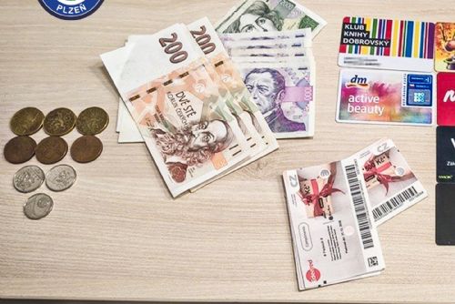 Další poctivá nálezkyně vrátila peněženku