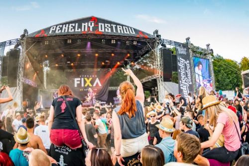 Dárci z Pekelného ostrova rozdělili téměř 400 tisíc korun potřebným