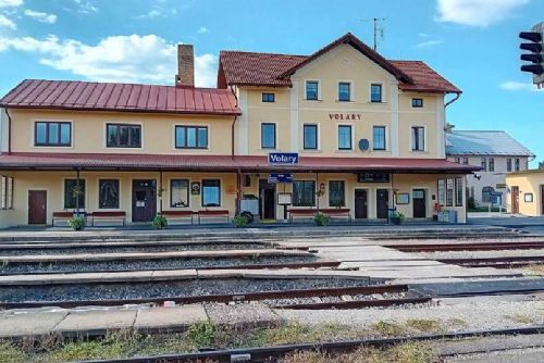 Elektrické vlaky do Volar: Jihočeši míří do moderní železniční éry
