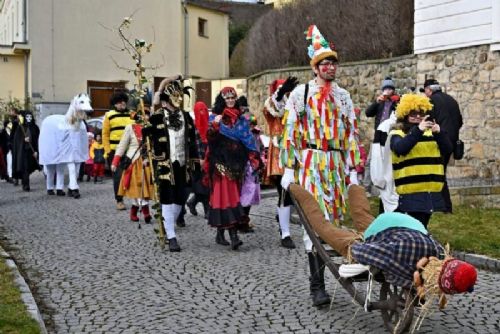 Masopust v Bolevci očekává rekordní počet masek, folklor a zabijačka