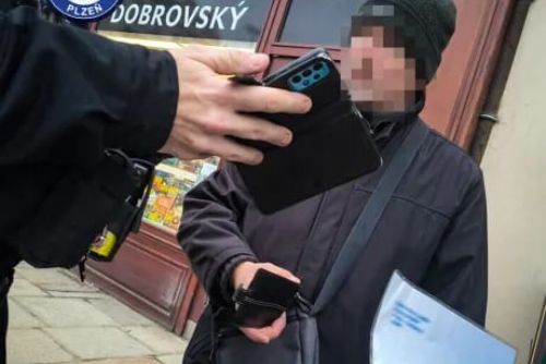 Muž vybíral peníze na již neexistující sbírku, teď má problém