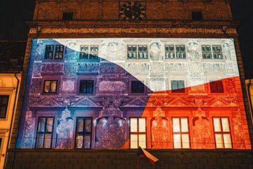 Plzeň slaví 17. listopad spojením umění a generací na akci REFLEXE