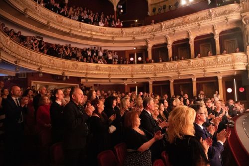 Plzeňské divadlo ohrožuje odliv techniků kvůli nízkým platům