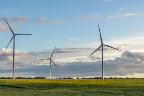 Potštát získá levnější elektřinu a finanční prostředky díky větrným elektrárnám