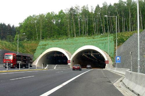 Přeštice bohatnou díky radarům v tunelu na D5