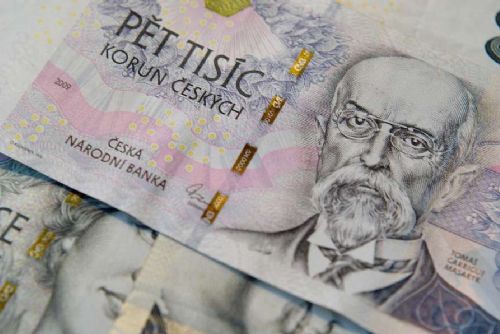 Průměrná mzda ve 2. čtvrtletí 2026 vzrostla o 6,4 % na 51 966 Kč. Praha má 66 459 Kč