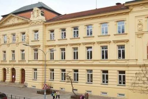„Spádová turistika“ narušuje školní přijímačky v Brně
