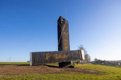 VýhledNa: originální vyhlídka z lodních kontejnerů v Lánech u Litomyšle