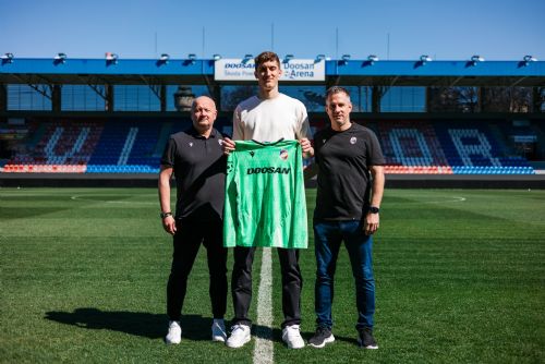 Brankářská jistota pro Viktorii. Wiegele zůstává v Plzni do roku 2029