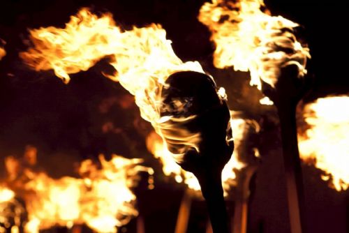 Bude tradiční silvestrovská jízda na Špičáku nakonec pěšky?