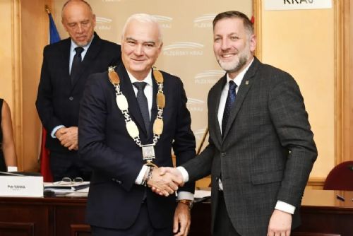 Bývalý hejtman Špoták končí v čele kontrolního výboru Plzeňského kraje