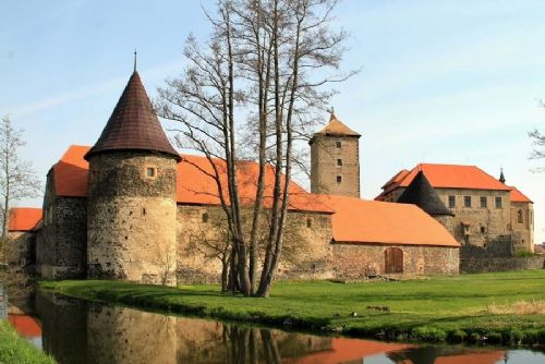 Dožínky Plzeňského kraje na hradě Švihov nabídnou folklor, řemesla i oživené prohlídky, vstup bude zdarma