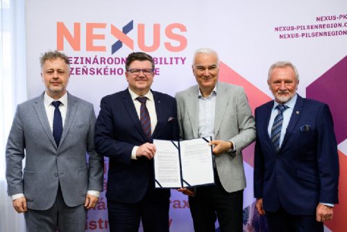 Kraj a ZČU založily ústav Nexus. Má podpořit zahraniční zkušenosti i návrat talentů do Plzně