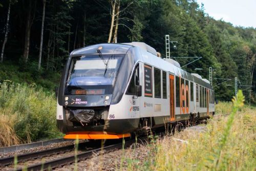 Pardubický kraj hledá provozovatele pro částečně elektrifikovanou trať