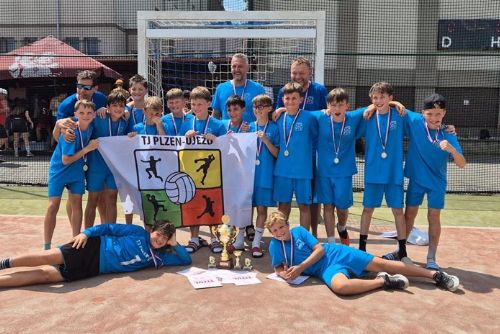 Pět zápasů, pět výher a titul. Mladší žáci TJ Plzeň-Újezd ovládli republiku