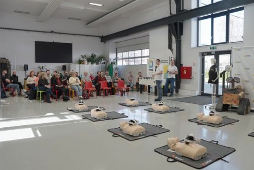 Plzeň nasadila ve školách virtuální realitu pro první pomoc, vyzkoušelo ji přes 7 000 žáků