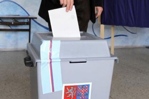 Referendum o krytém bazénu v Poděbradech nebylo platné, účast nedosáhla potřebného kvóra