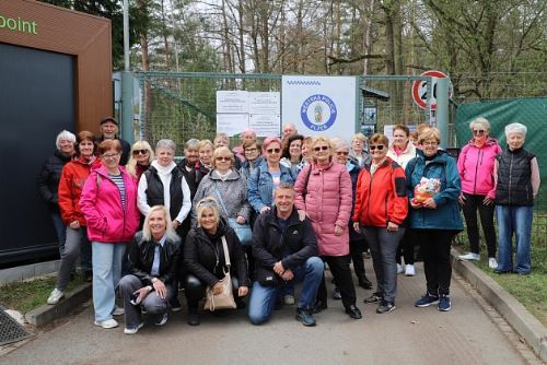 Senioři na Slovanech jedou naplno. Kurzy, procházky i výlety plní kalendář