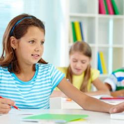 Školy na Vysočině trápí vysoké CO2 kvůli nedostatečnému větrání. Pomáhá krátké intenzivní větrání