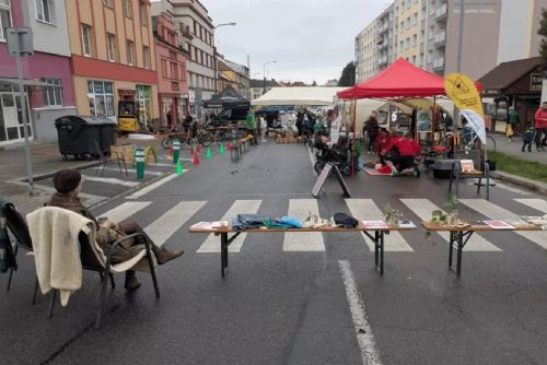 Sousedské slavnosti promění dvě místa v Plzni. Lákají na cirkus, hudbu, hry i swap