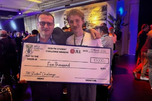 Student ZČU zabodoval v Haagu. S mezinárodním týmem vyhrál soutěž o AI ve správě budov